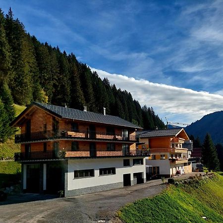 Haus Margrith Alpenblick Appartements Damuels Bagian luar foto